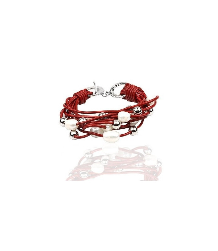 Rødt læderarmbånd med perler og stålkugler